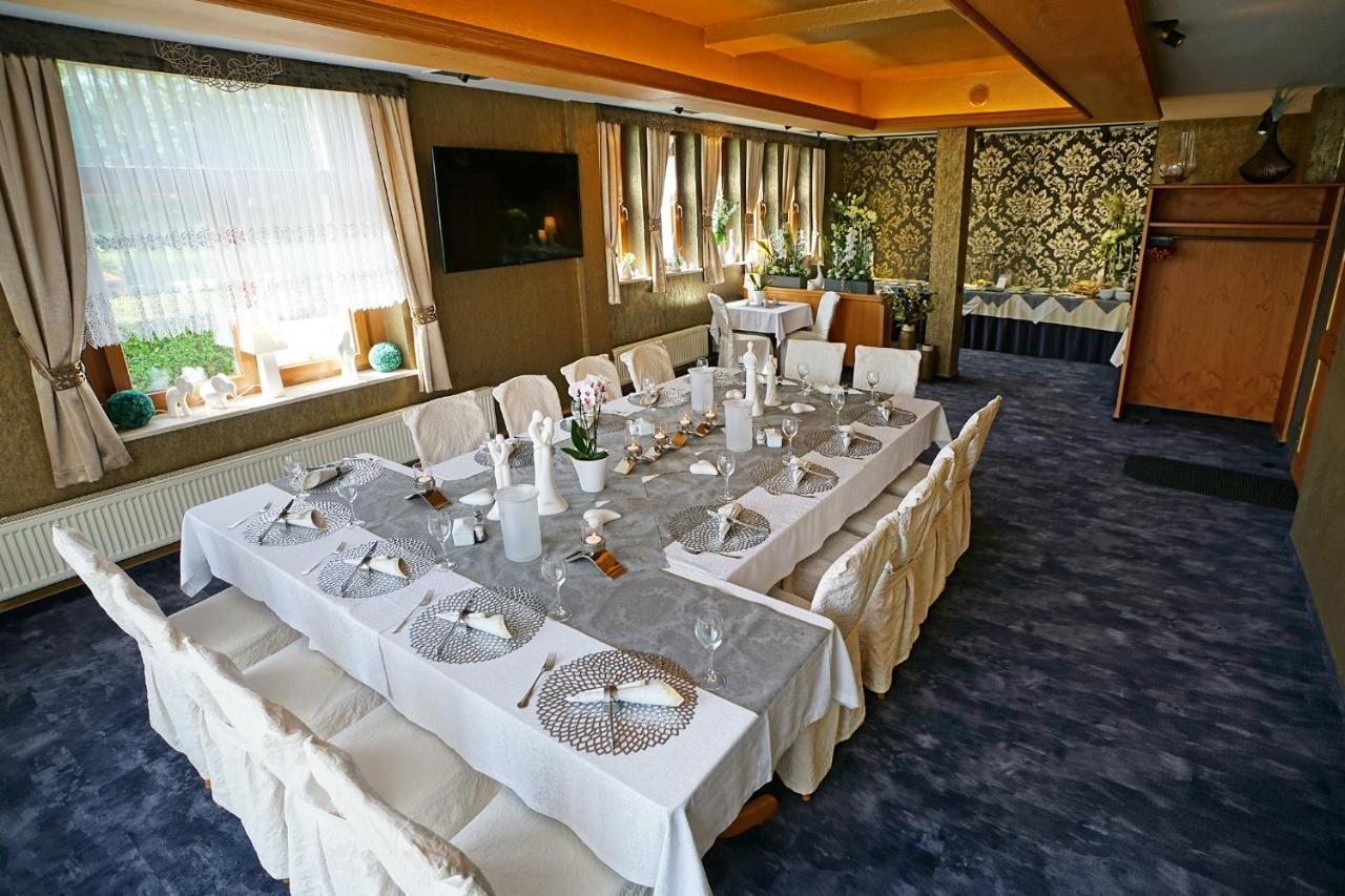 Und Restaurant Buehlhaus 3*